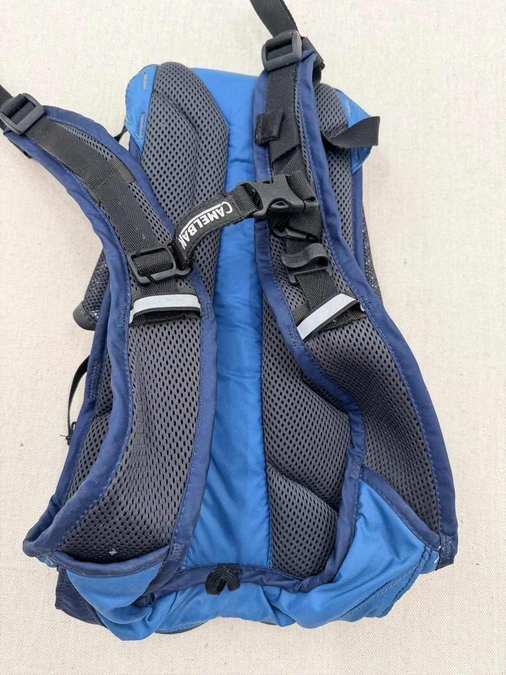 CamelBak Blue Hydration Sling Pack for Men